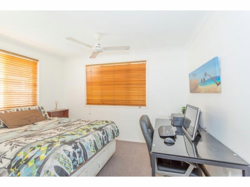 2 Viv Close, Parkhurst QLD 4702